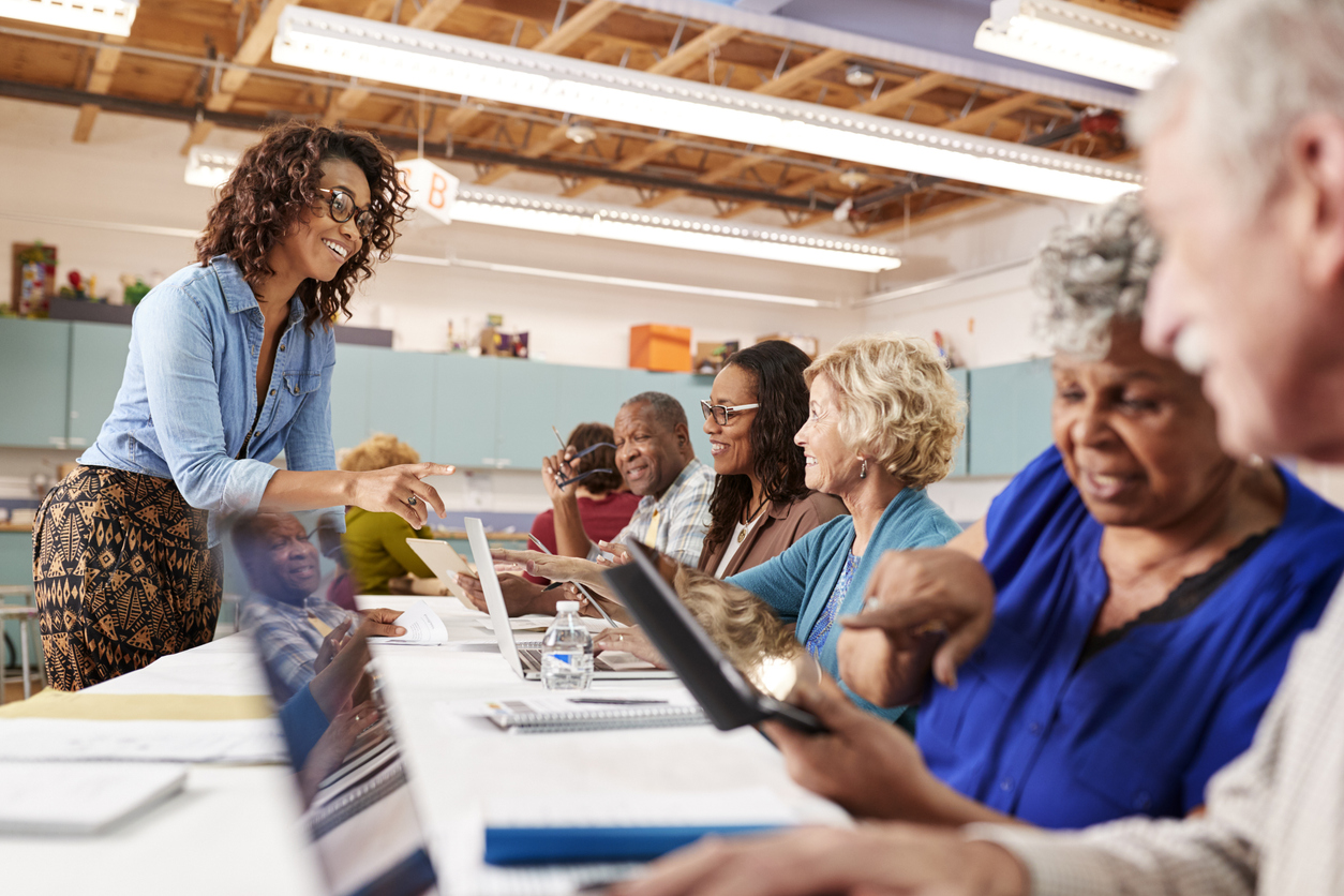 Why a Senior Activity Center Helps Improve Senior Well-Being